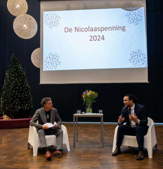 Uitreiking van de penning aan Don Ceder Uitreiking van de penning aan Don Ceder